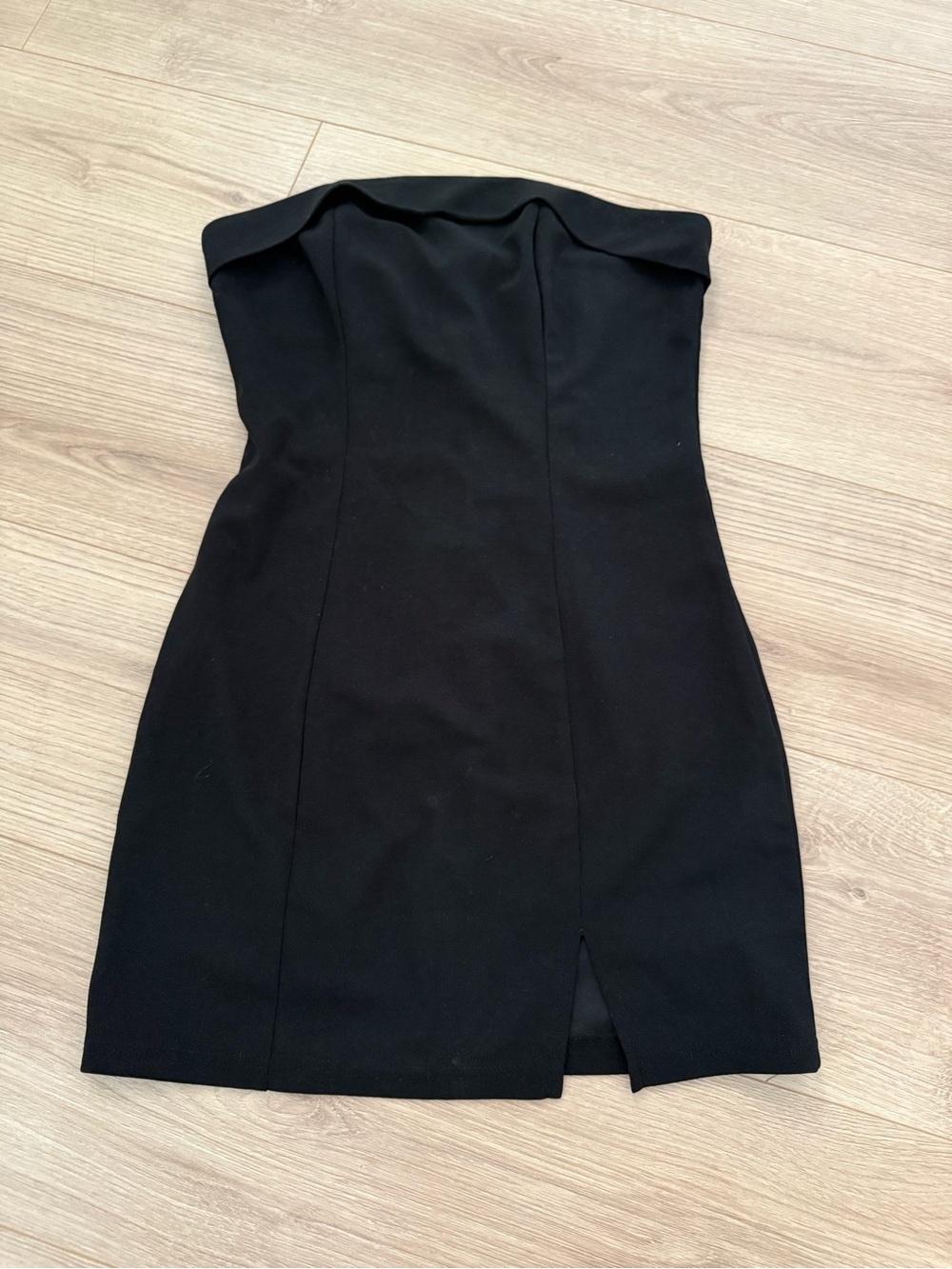SHEIN Black Strapless mini, structured bodycon fit, front hem slit, Size S